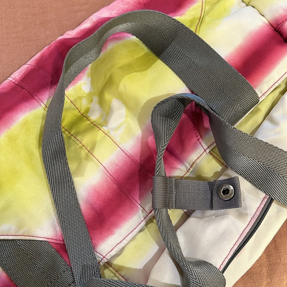 The North Face Tye Dye Duffel - Picture 12 of 16